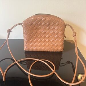 Woven purse.  Excellent condition